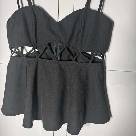 TOBI Women Crisscross design Tank top black MEDIUM - Picture 2 of 7